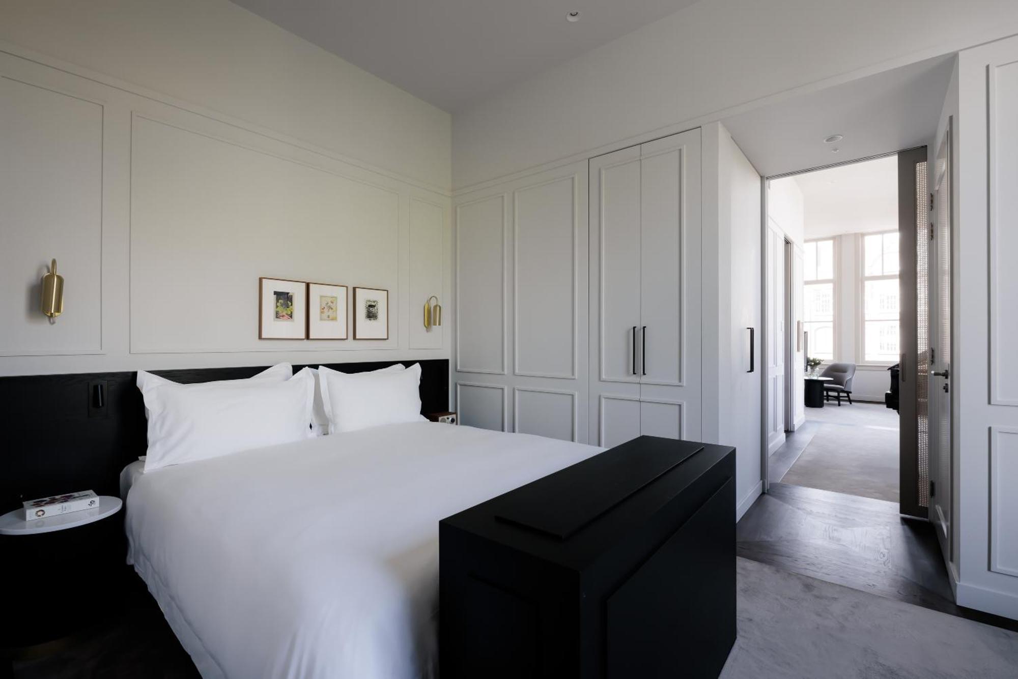 Khách sạn Pillows Grand Boutique Maurits At The Park - Small Luxury 5*
