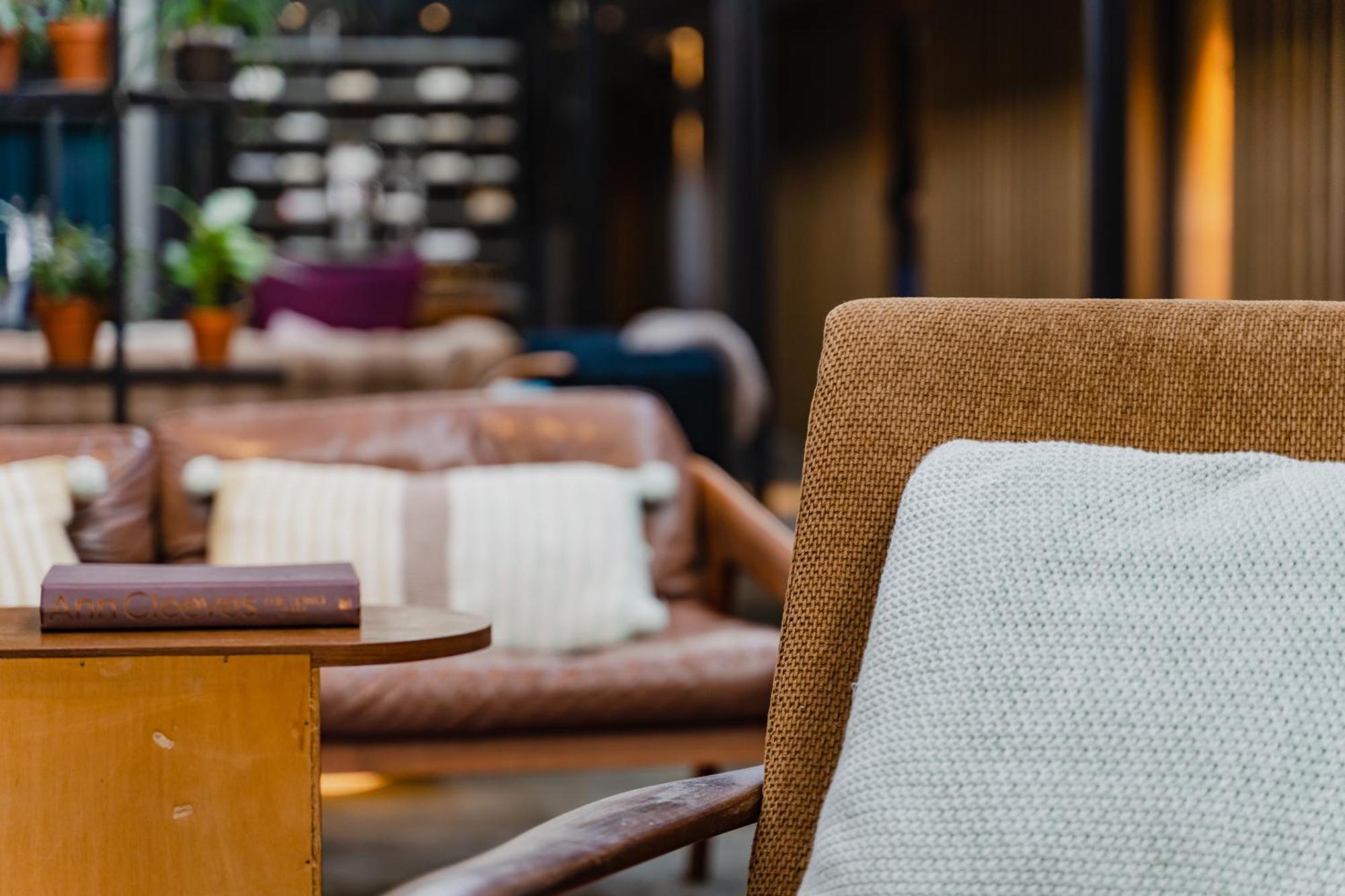 Khách sạn De Hallen 4*
