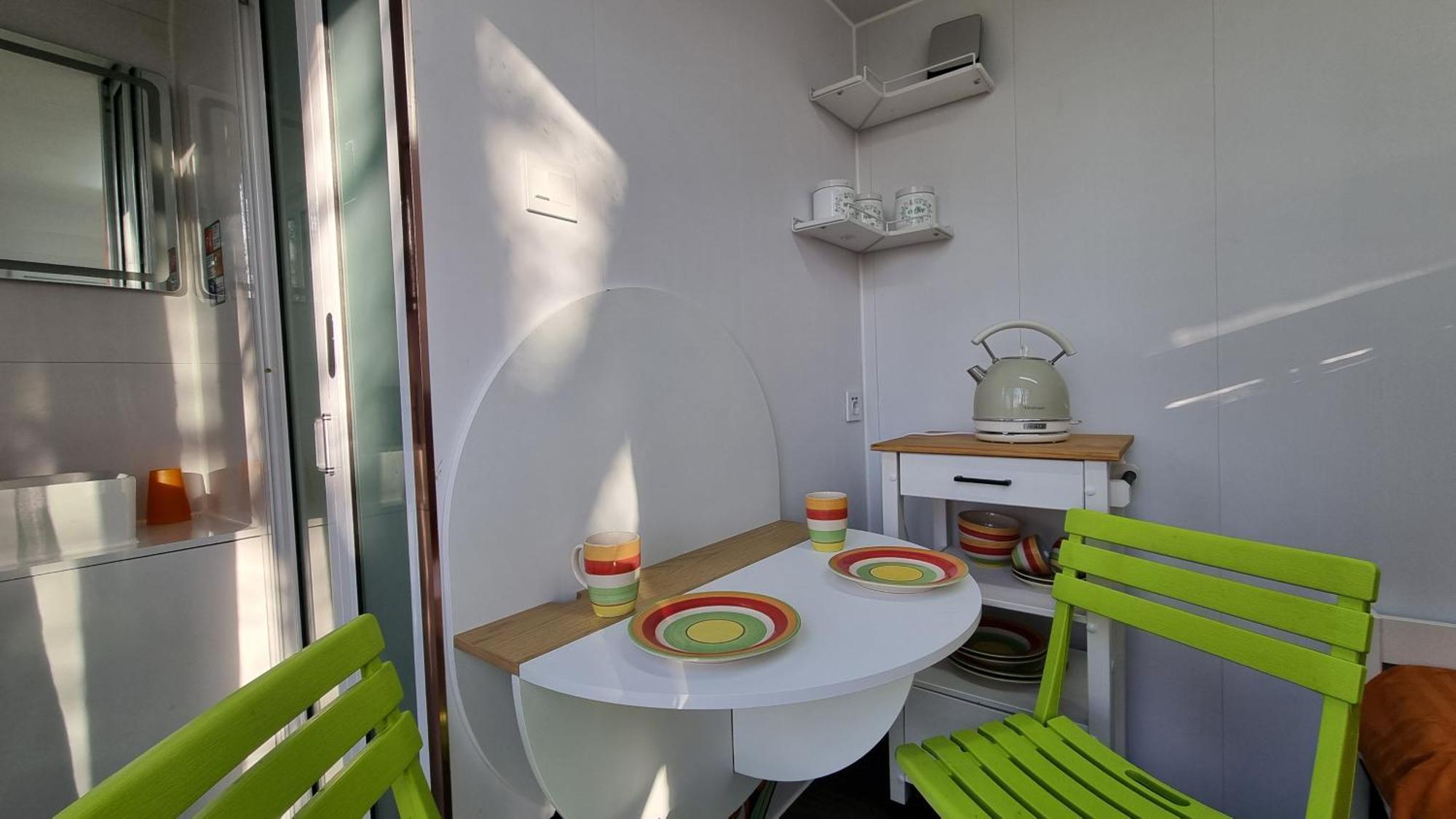 Acampamento Farmer Farmyard Stays, Sleep Easy, Rural, Explore