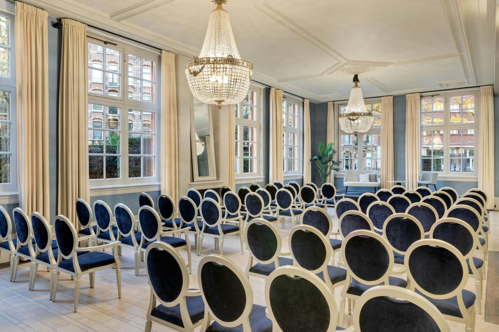 The College Amsterdam, Autograph Collection Khách sạn 5*