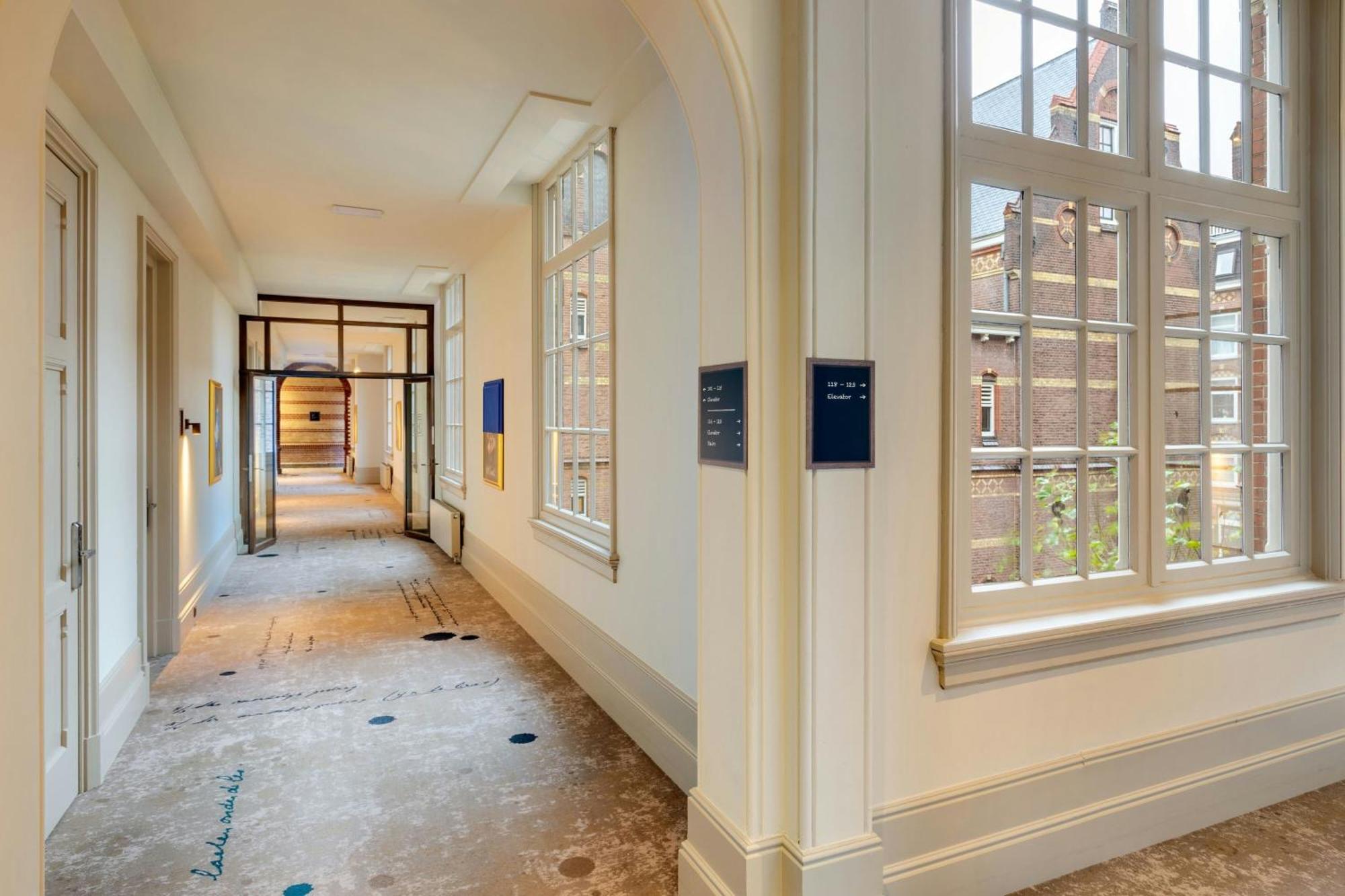 Khách sạn The College Amsterdam, Autograph Collection 5*