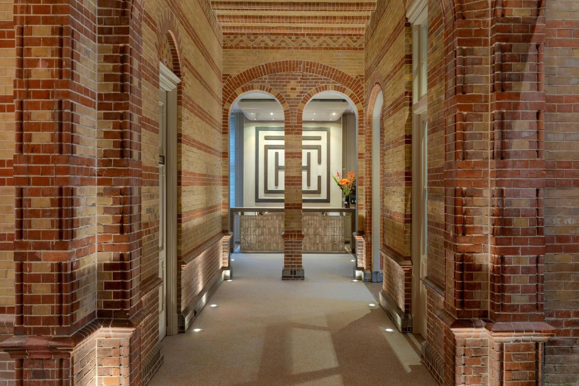 Khách sạn The College Amsterdam, Autograph Collection