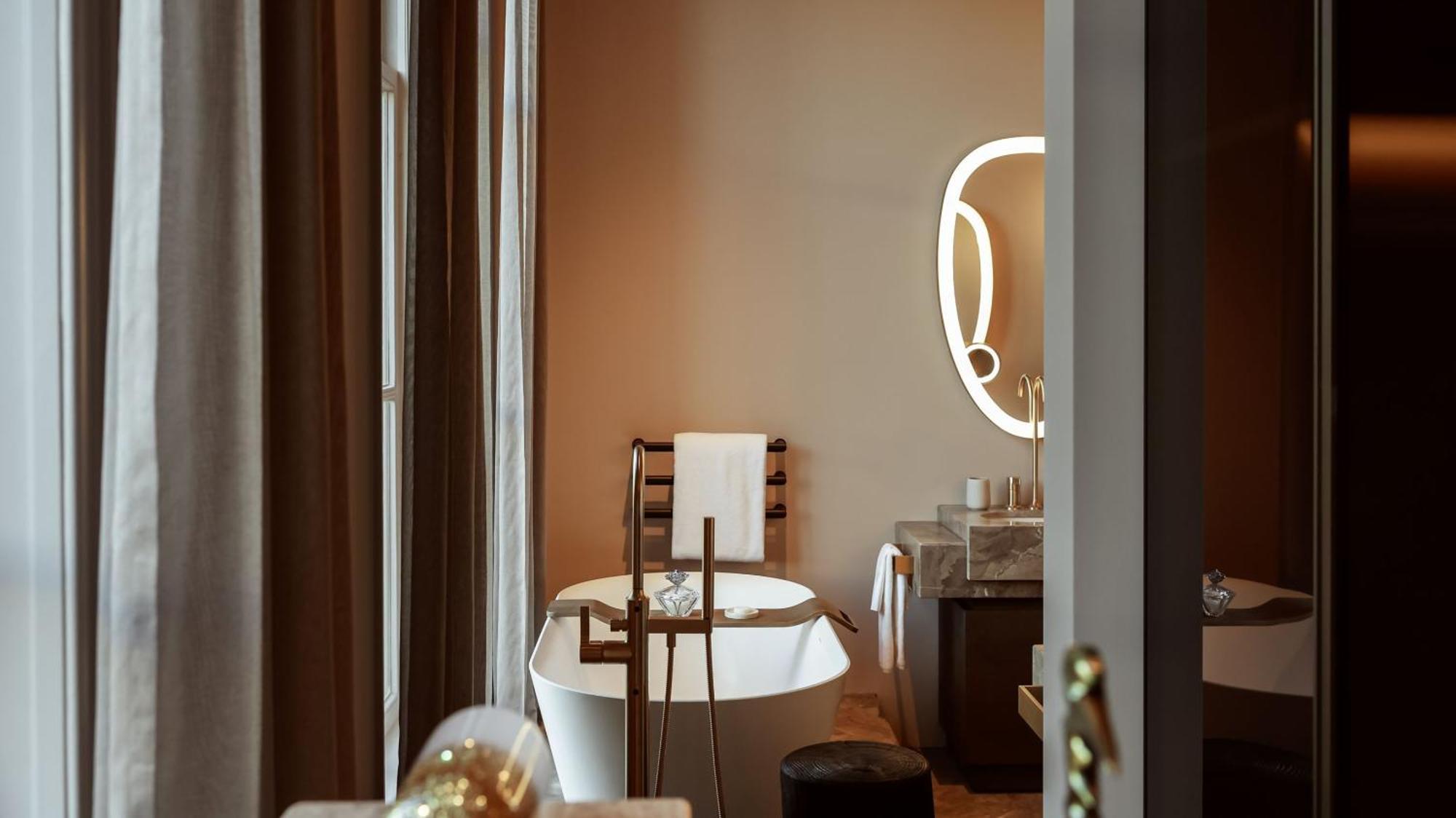 Hotel Rosewood 5*