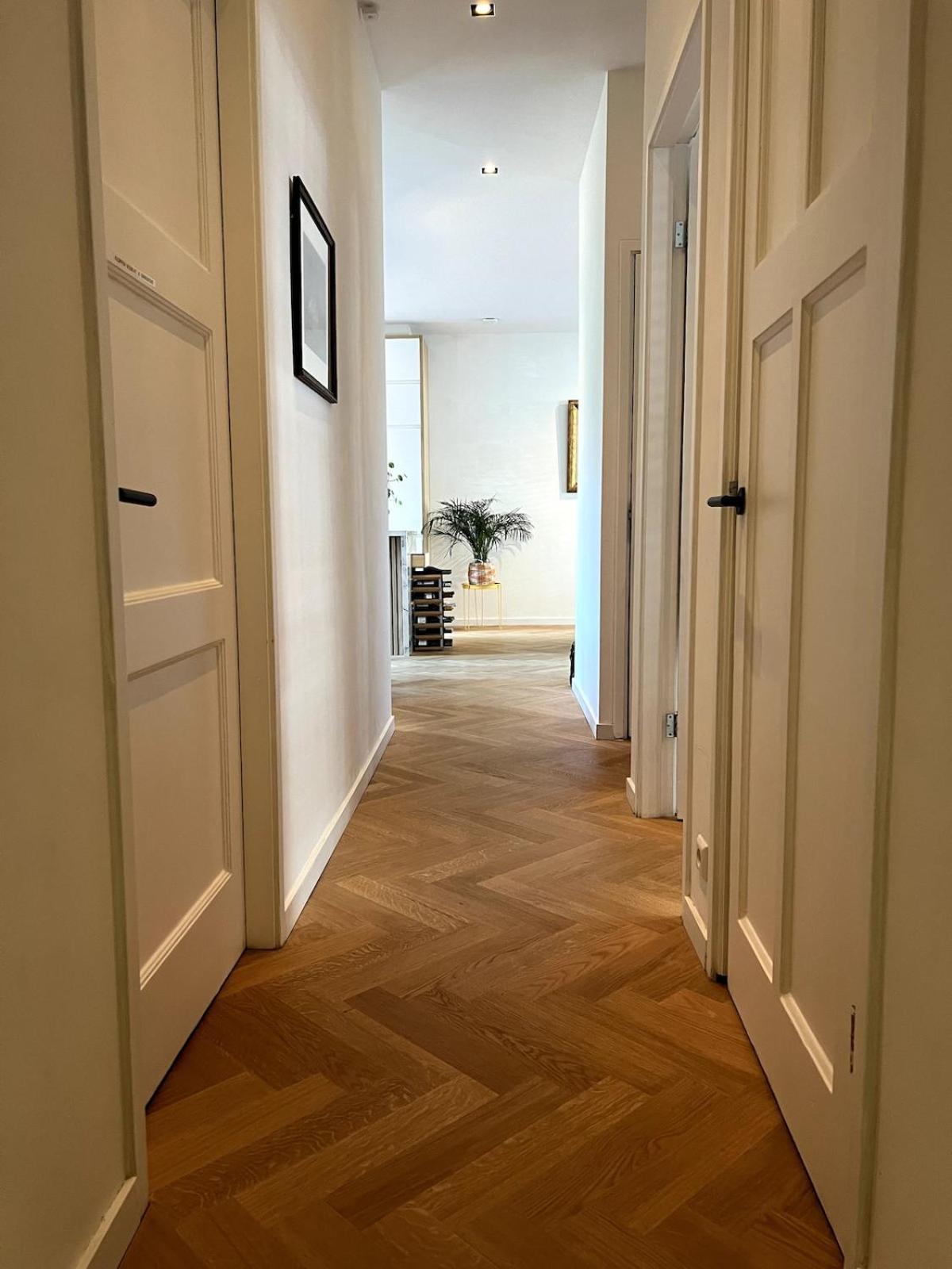 Appartement Spacious Familyhouse With Garden In Zuid *