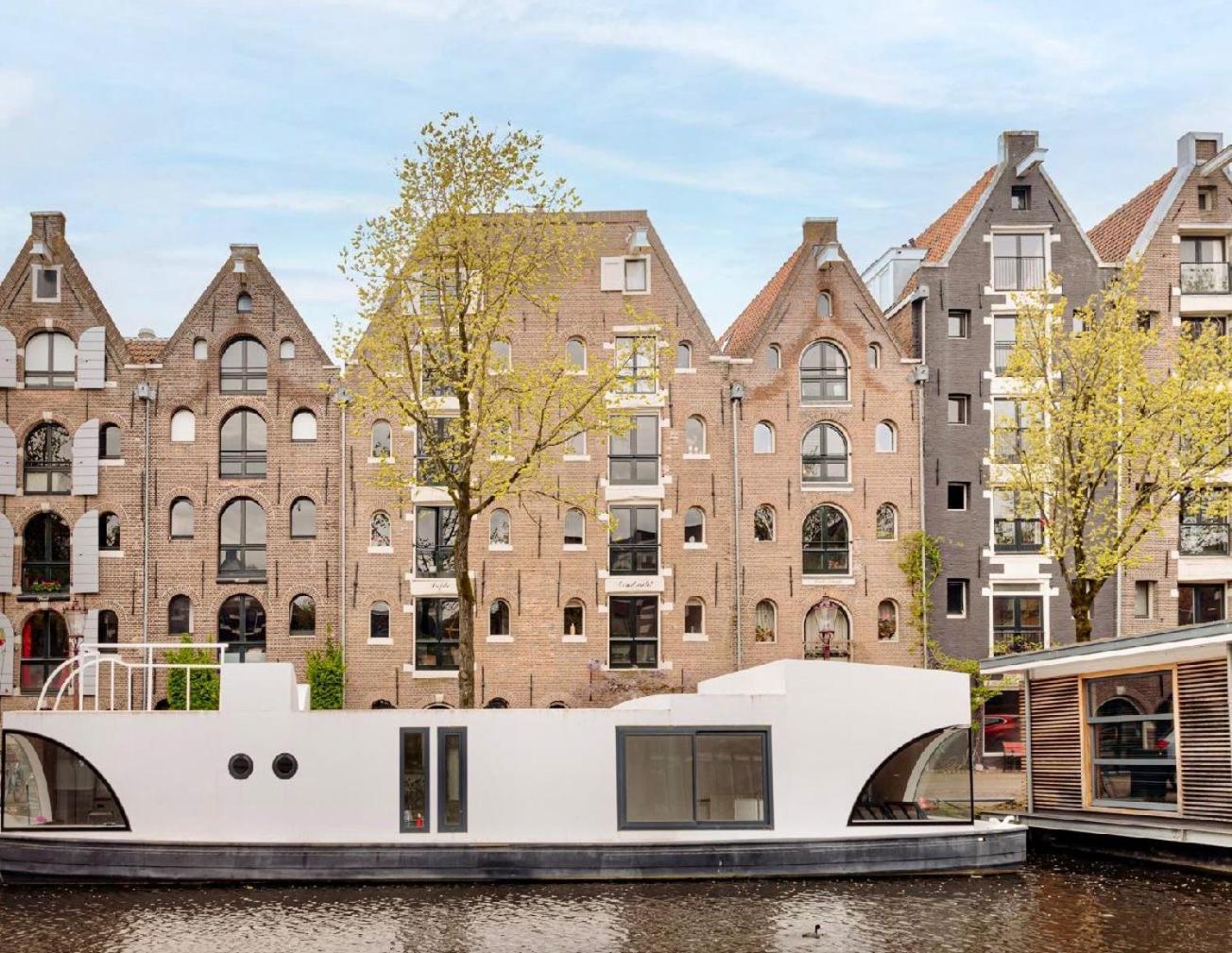 Botel Cozy Cabin At Houseboat *