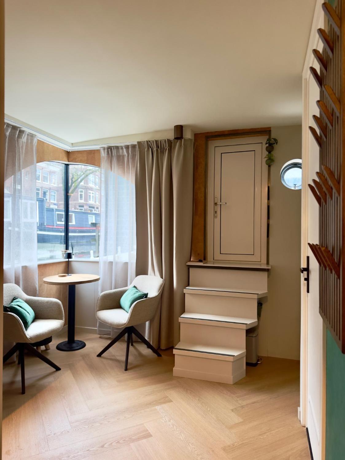 Cozy Cabin At Houseboat Amsterdam