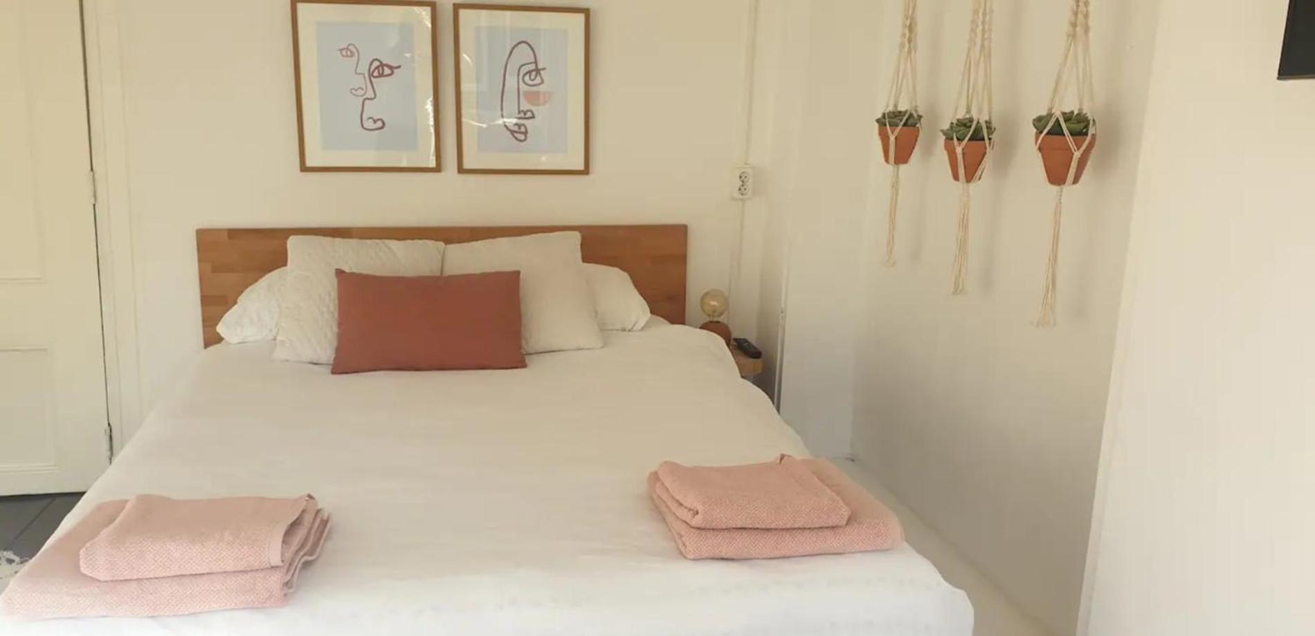 Studio's In The Center Of With Canal View! Gasthuis *