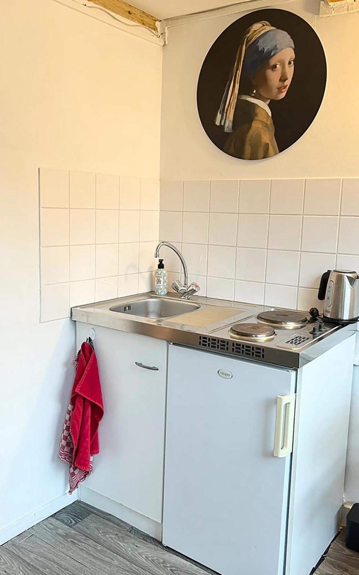 Gasthuis Studio's In The Center Of With Canal View!