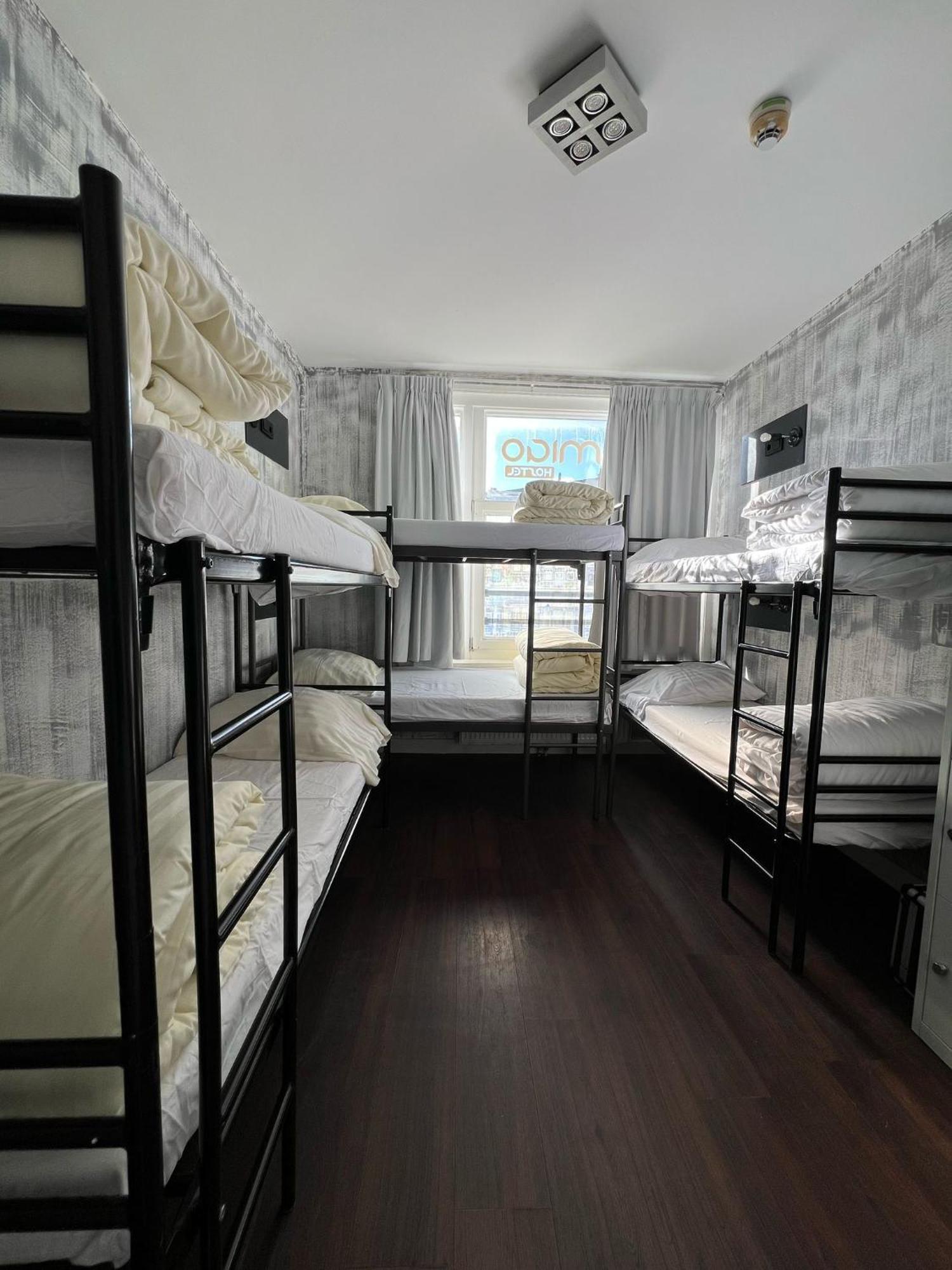 Amigo Hostel *