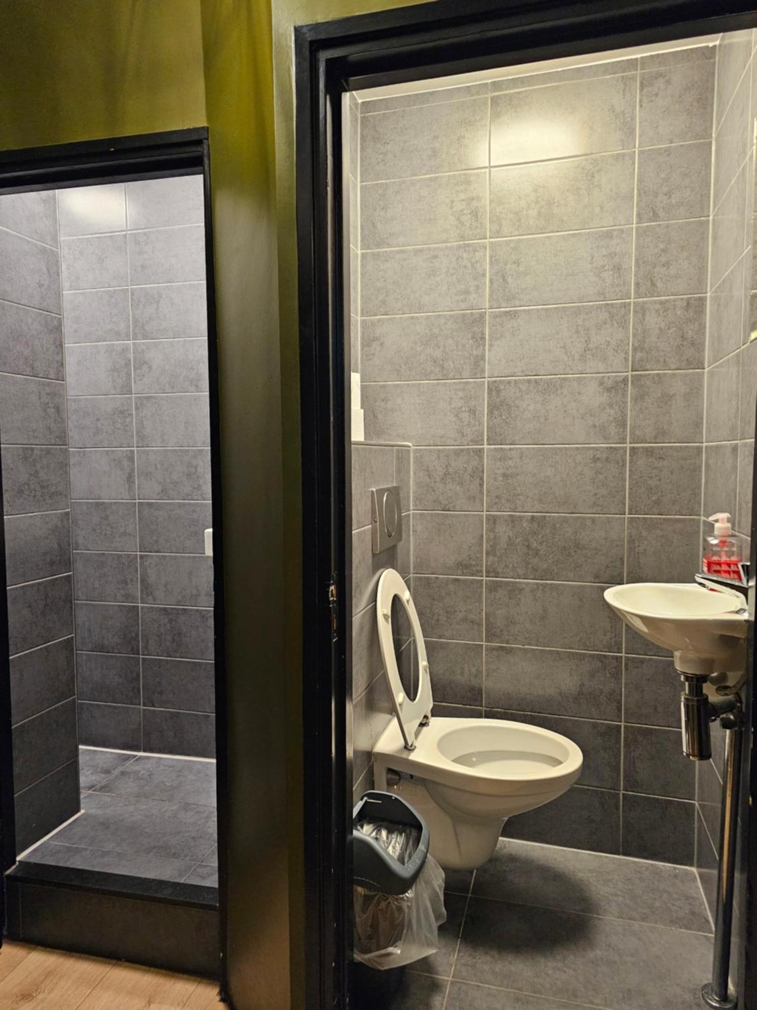 Crossroads Hostel Amsterdam Albergue *