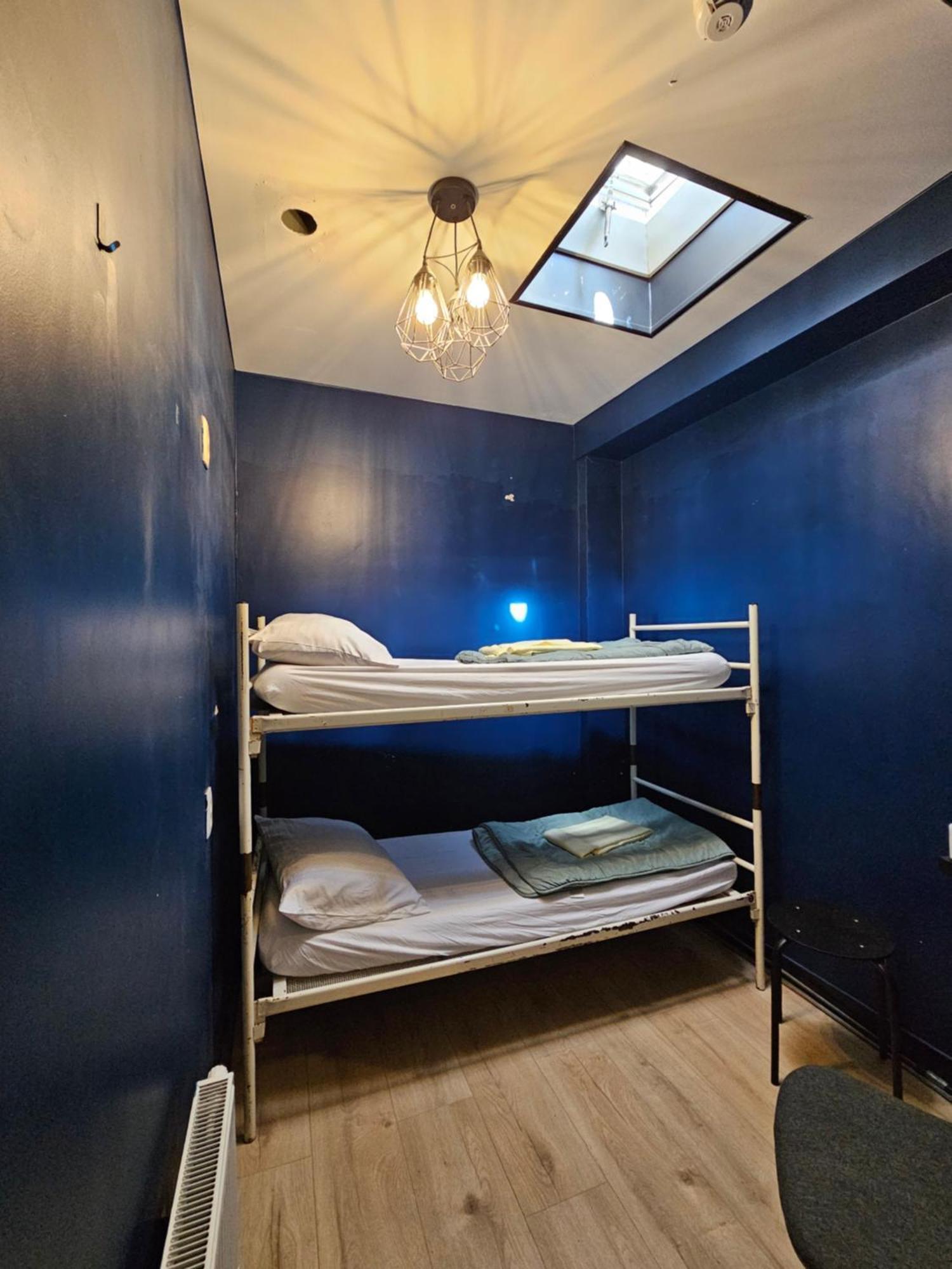 Crossroads Hostel Amsterdam Albergue