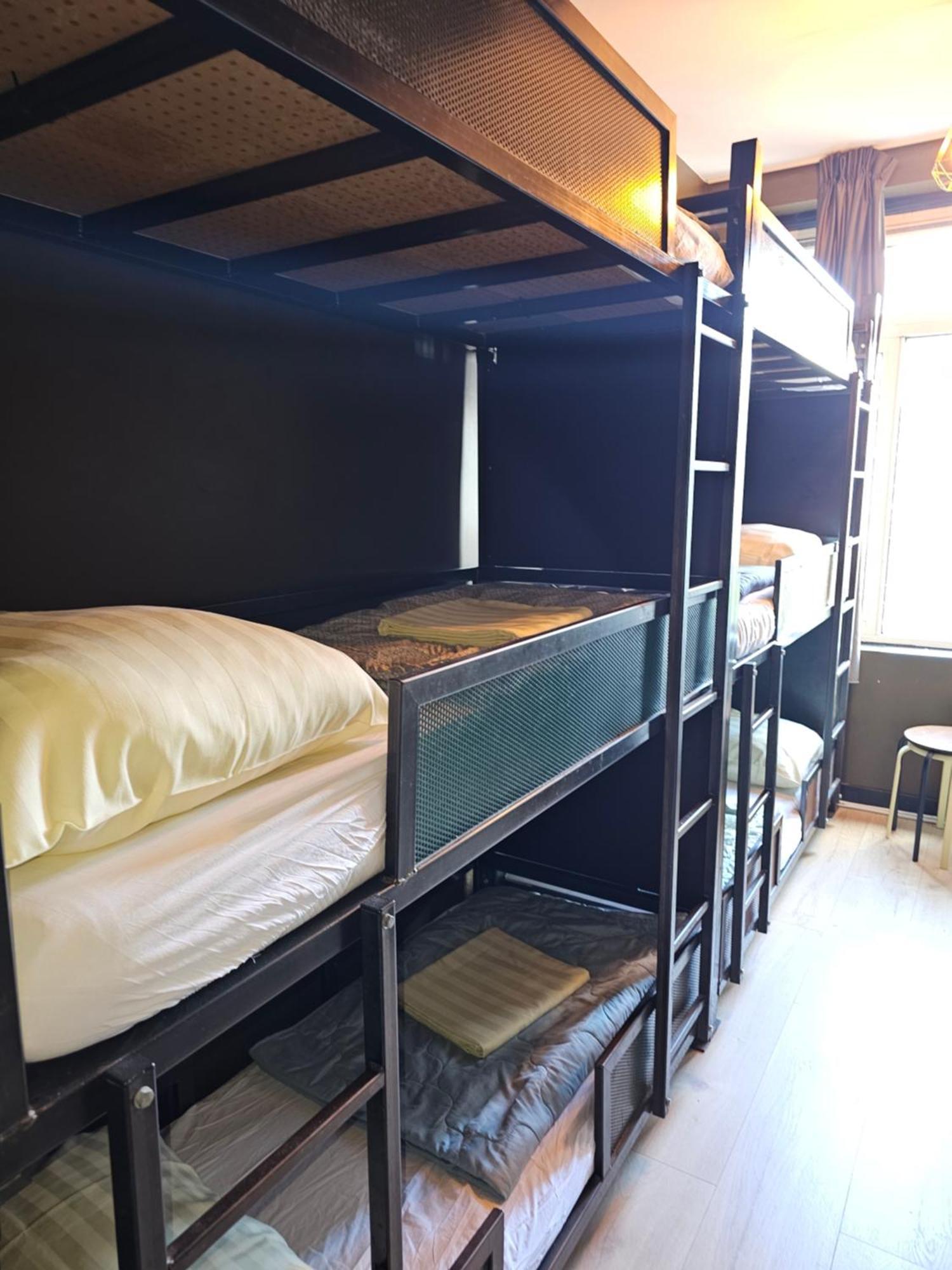 Crossroads Hostel Amsterdam Albergue *