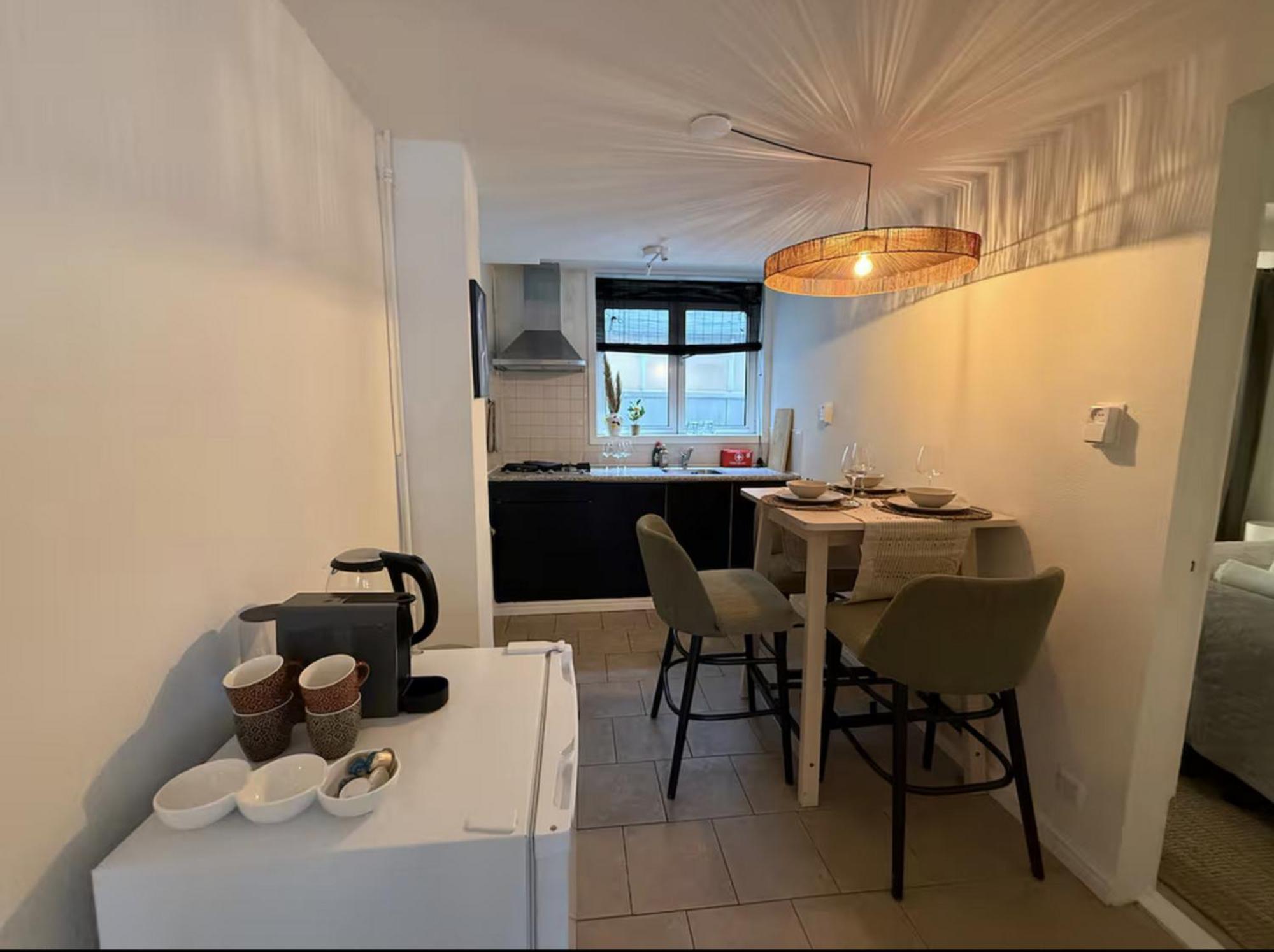 Apartamento Chic Rembrandt Flat Near Bars, Cafes, Museums Amesterdão