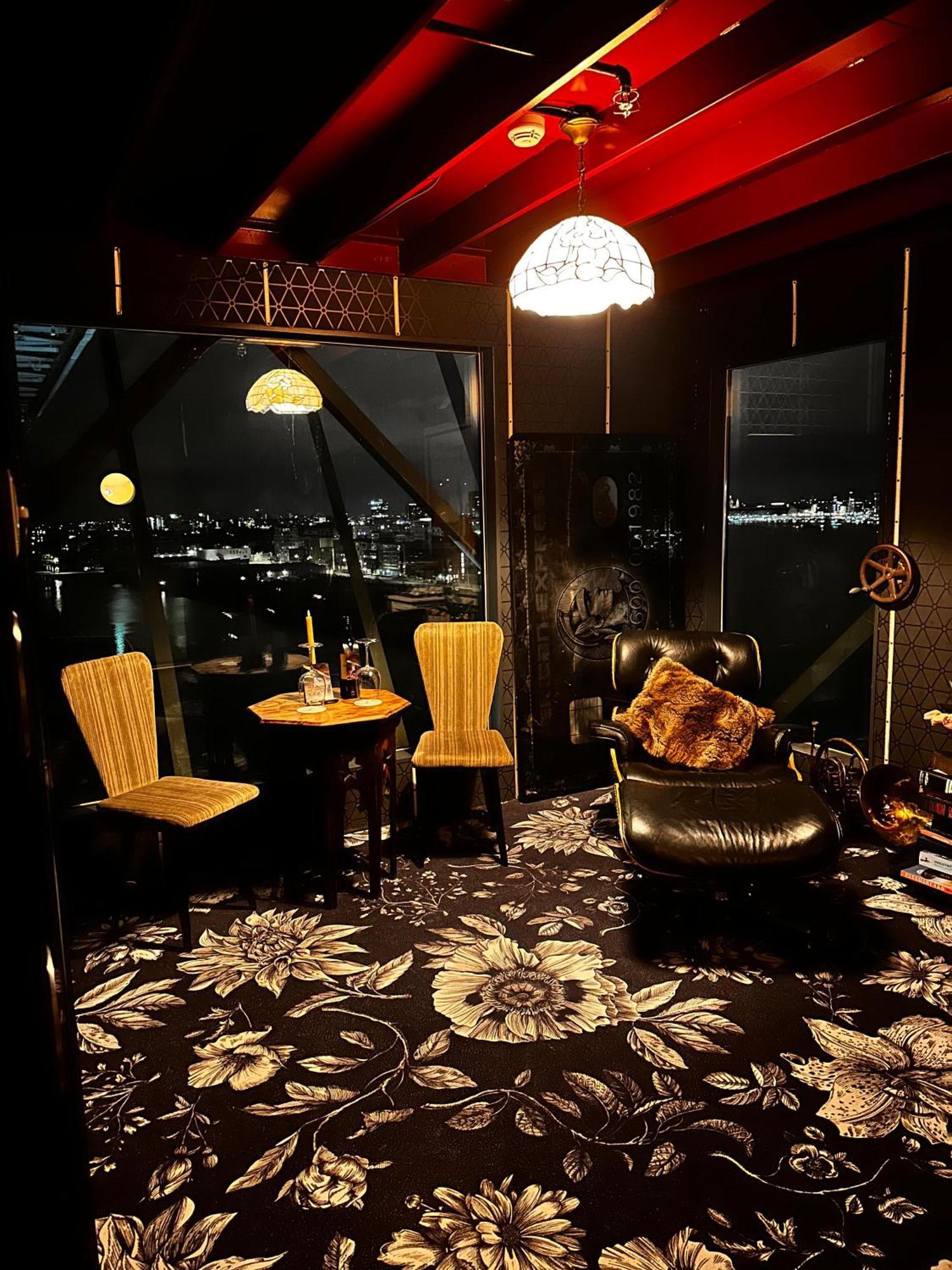 Crane Hotel Faralda