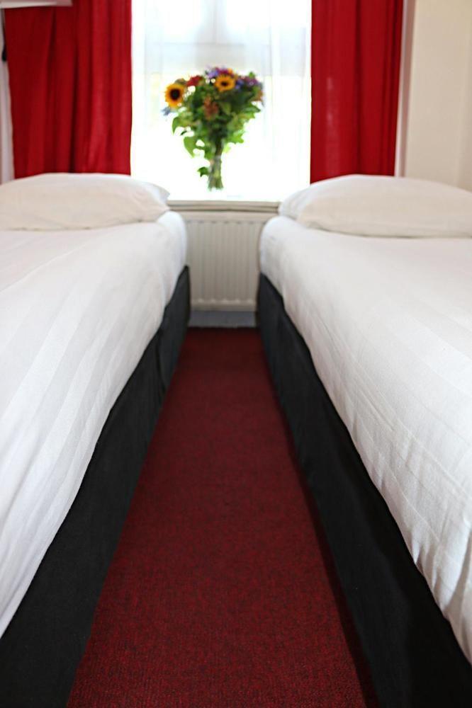 Max Hotel 2*