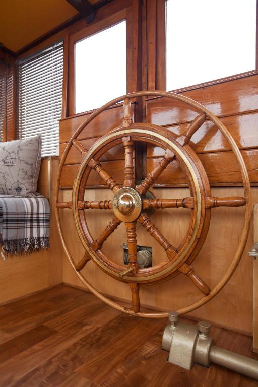 Houseboat Ms 3 Gebroeders Bed & Breakfast Amsterdam