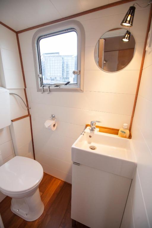 Houseboat Ms 3 Gebroeders Bed & Breakfast