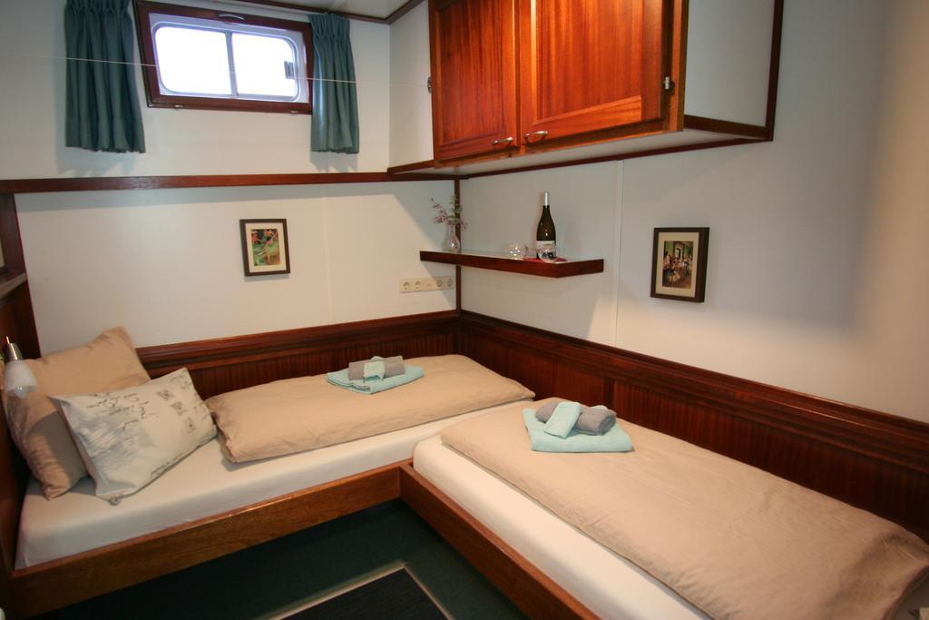 Hotel Hotelboat Fiep Amesterdão