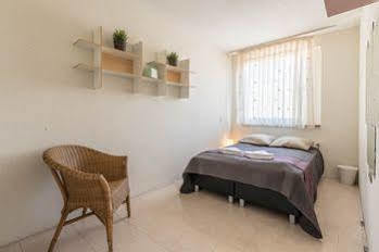 Khách sạn Bijlmermeer - Arena Area 3*