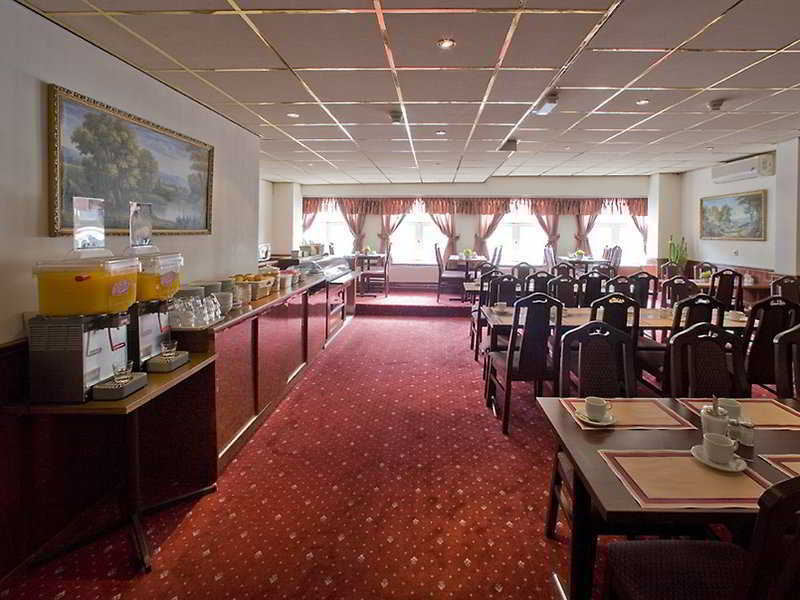 Ozo Cordial Khách sạn 3*