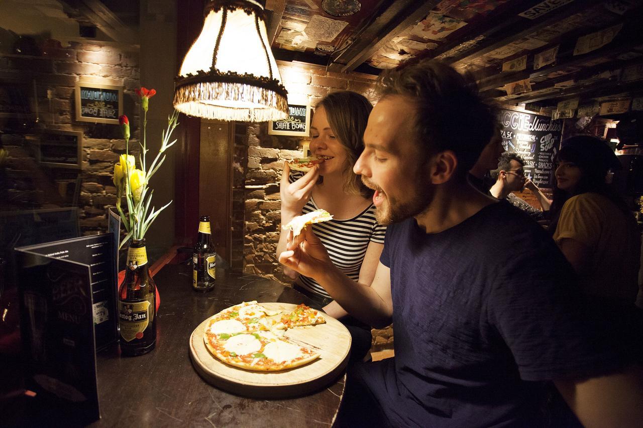 The Flying Pig Downtown Albergue