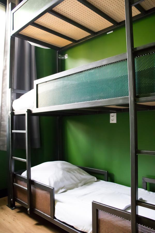 Crossroads Hostel Amsterdam Albergue *