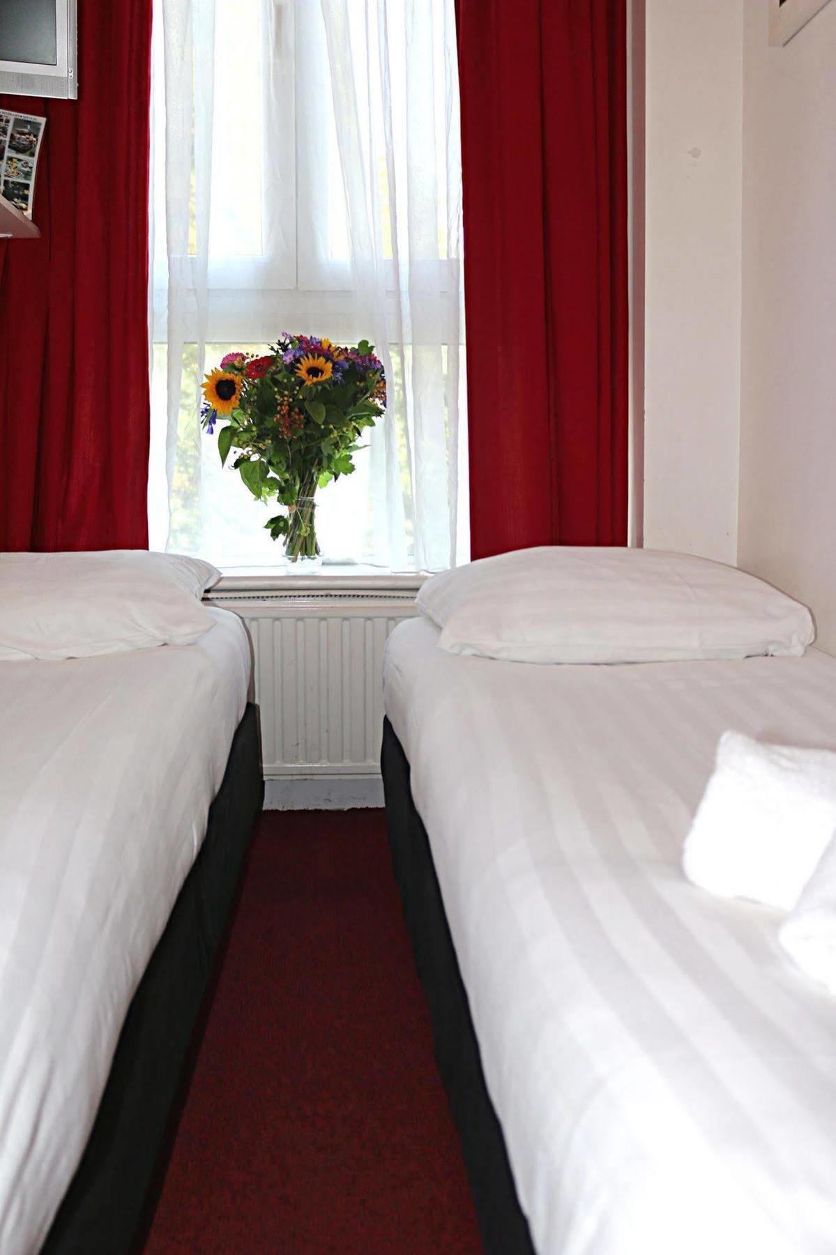 Hotel Max 2*