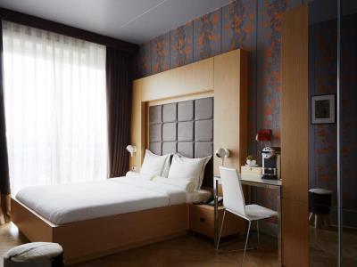 Amadi Park Hotel 4*