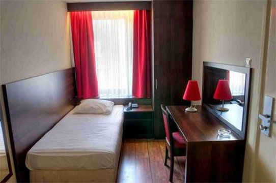 Khách sạn Damrak 3*