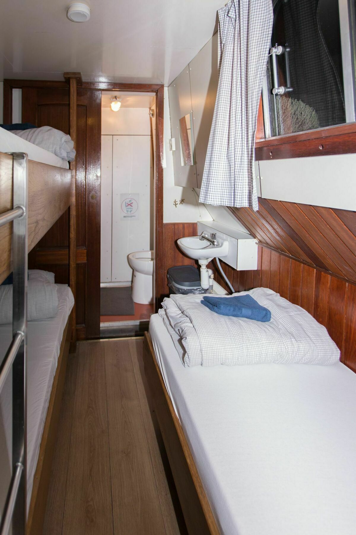Panta Rhei Boatique Albergue