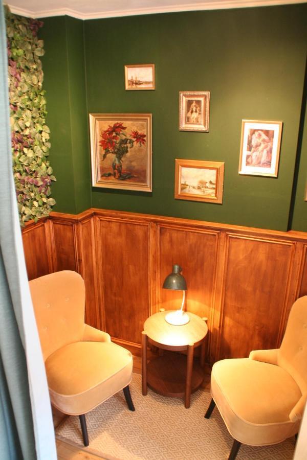 Couette-café Jordaan 2*