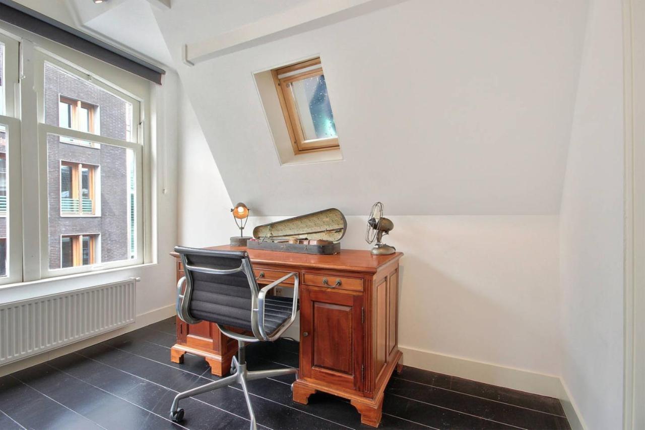 2 Bedroom Center Terrace Appartement *