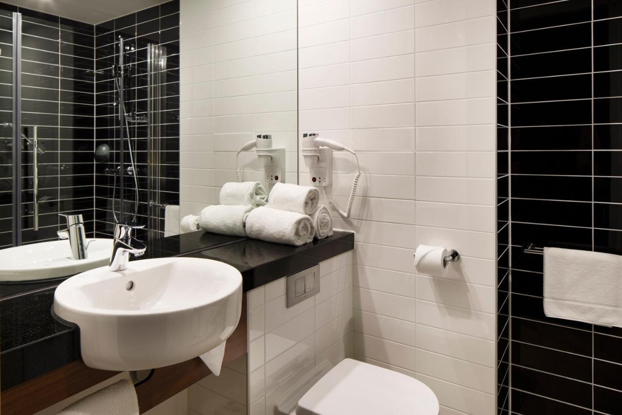 Express - Sloterdijk Station By Ihg Khách sạn 3*