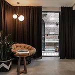 The Palamedes - Boutique Style Bed & Coffee
