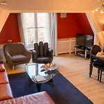 Dutch Masters Short Stay Apartments