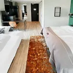 Holiday Inn - The Niu, Fender Amsterdam