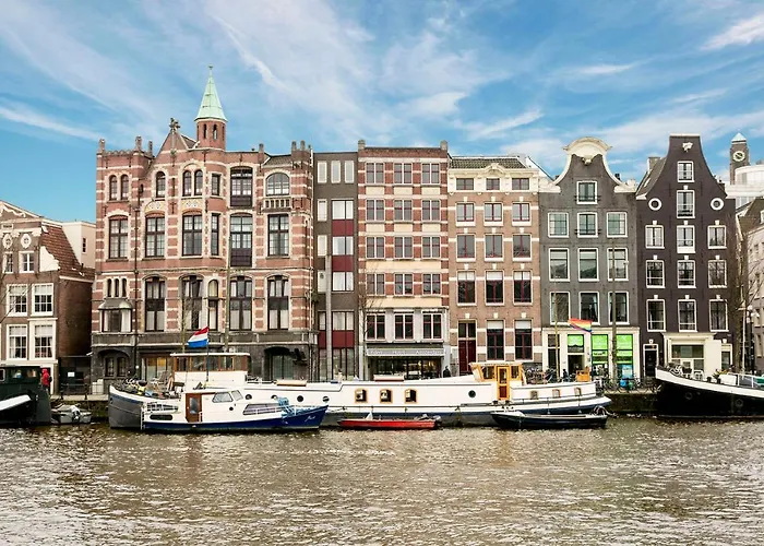 Eden Studios And Apartments
