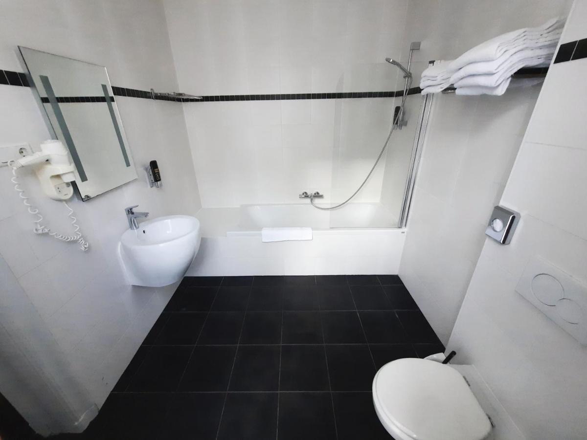 Khách sạn Washington 2*
