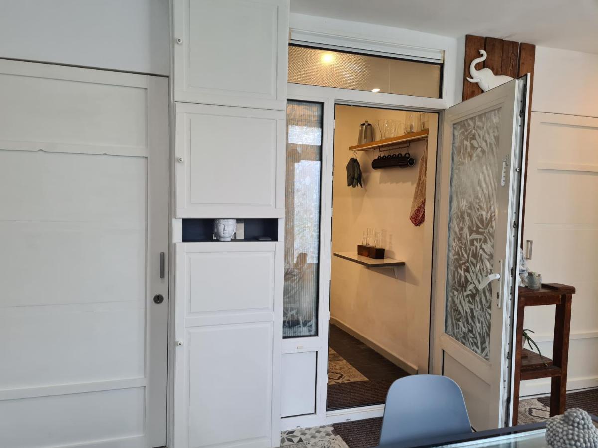 1 Bedroom 15 Min By Tram To Centre! Căn hộ