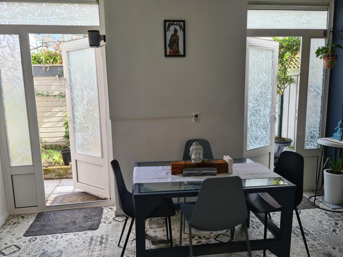 Căn hộ 1 Bedroom 15 Min By Tram To Centre! *