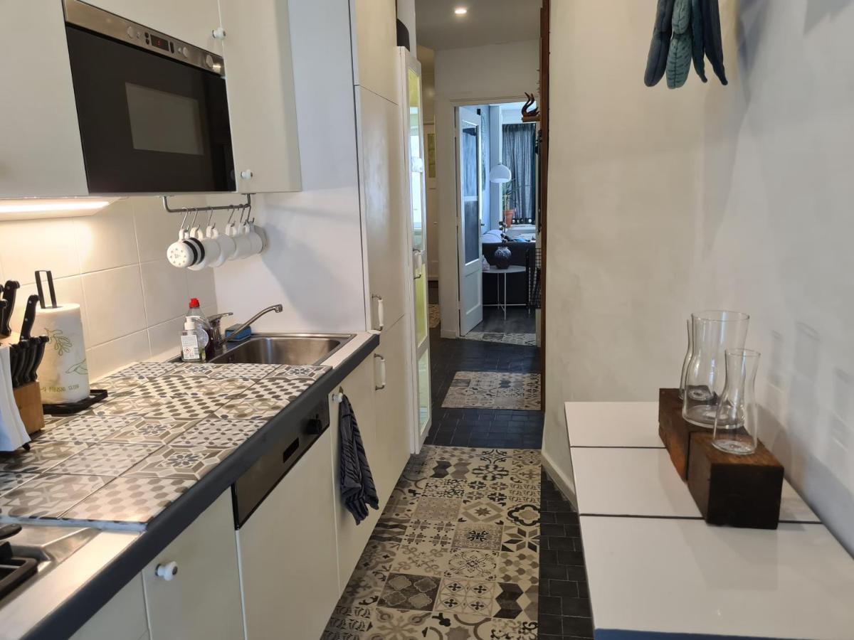 1 Bedroom 15 Min By Tram To Centre! Căn hộ *