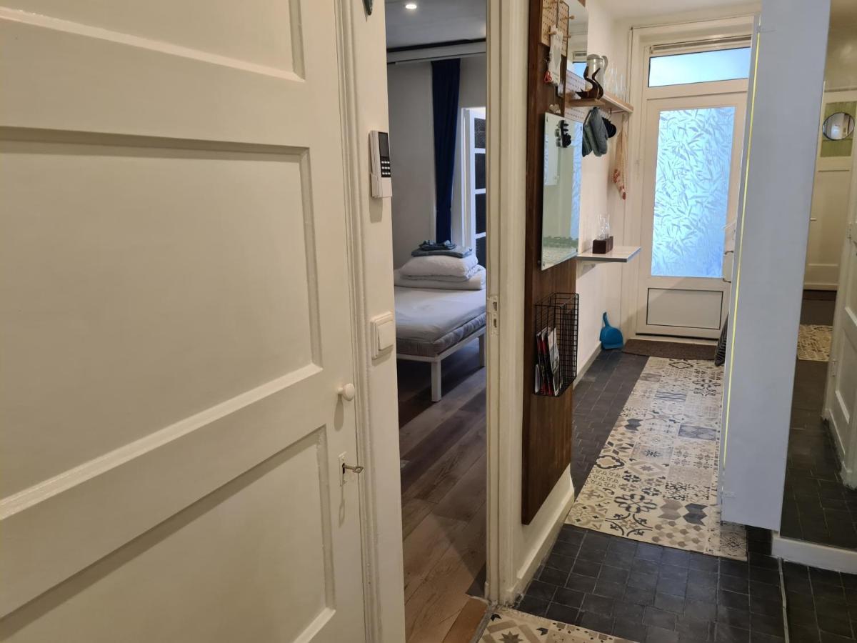 Căn hộ 1 Bedroom 15 Min By Tram To Centre! *