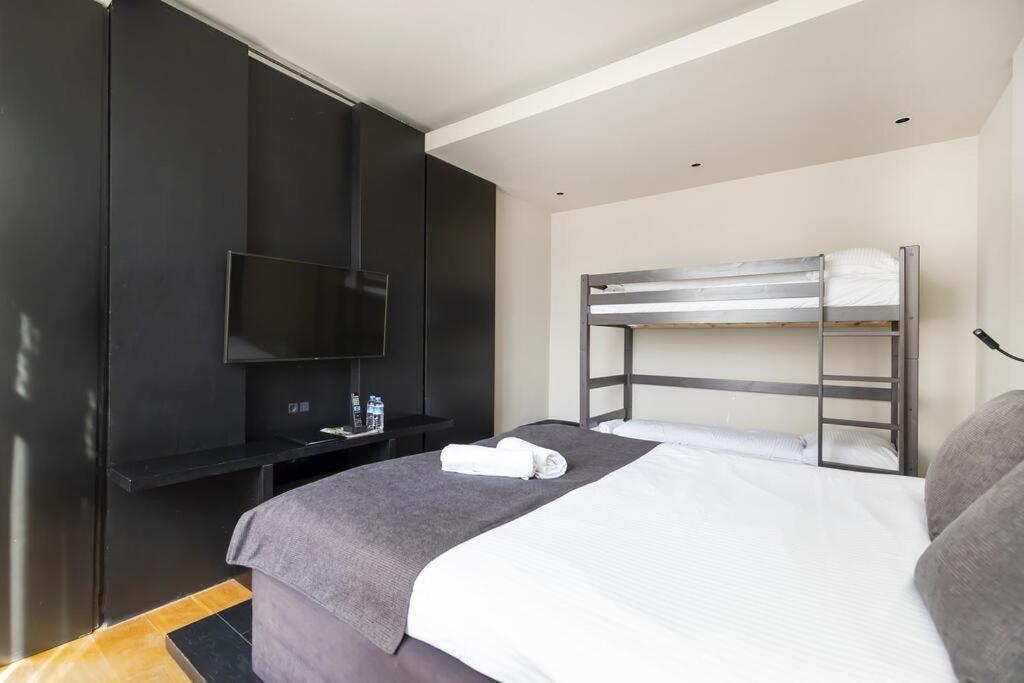 Khách sạn Amsterhome