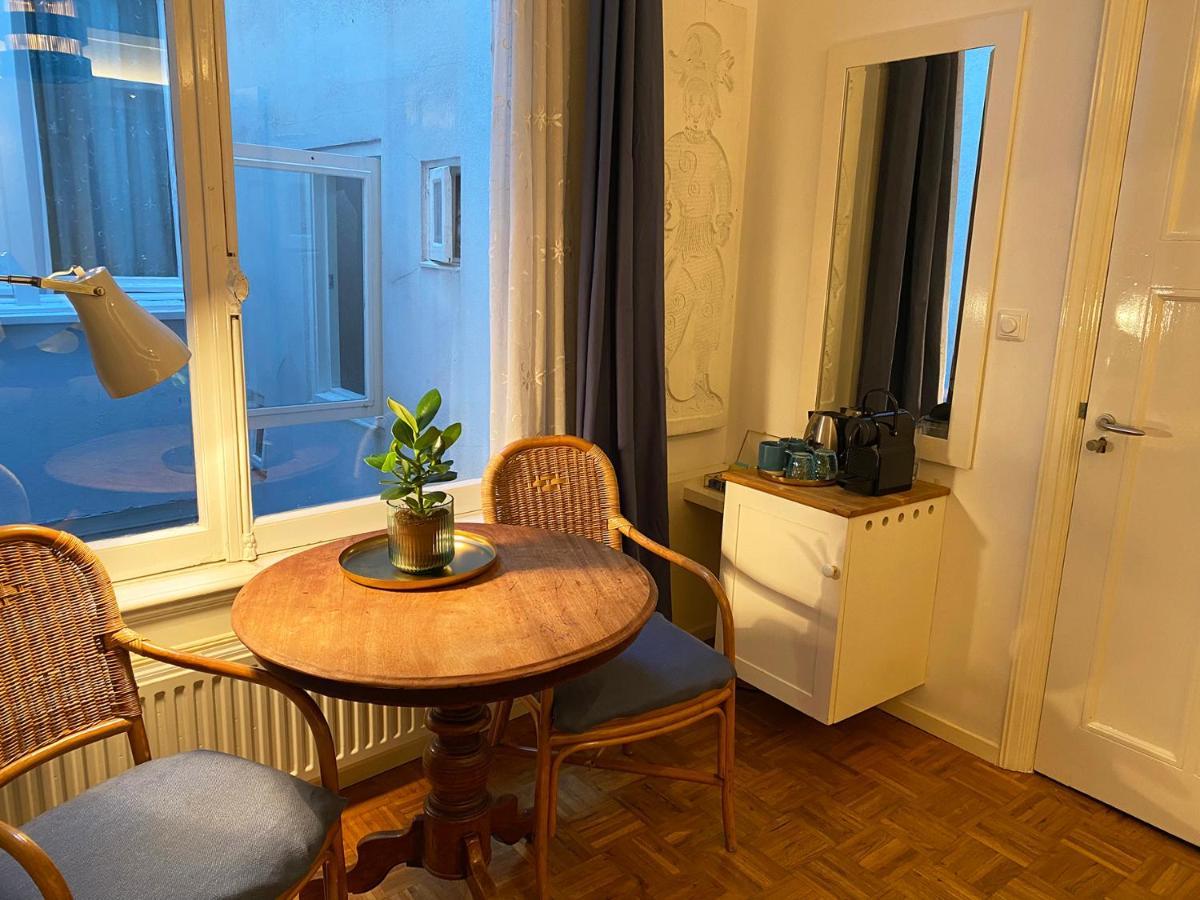 Canal Hideaway Nhà khách Amsterdam