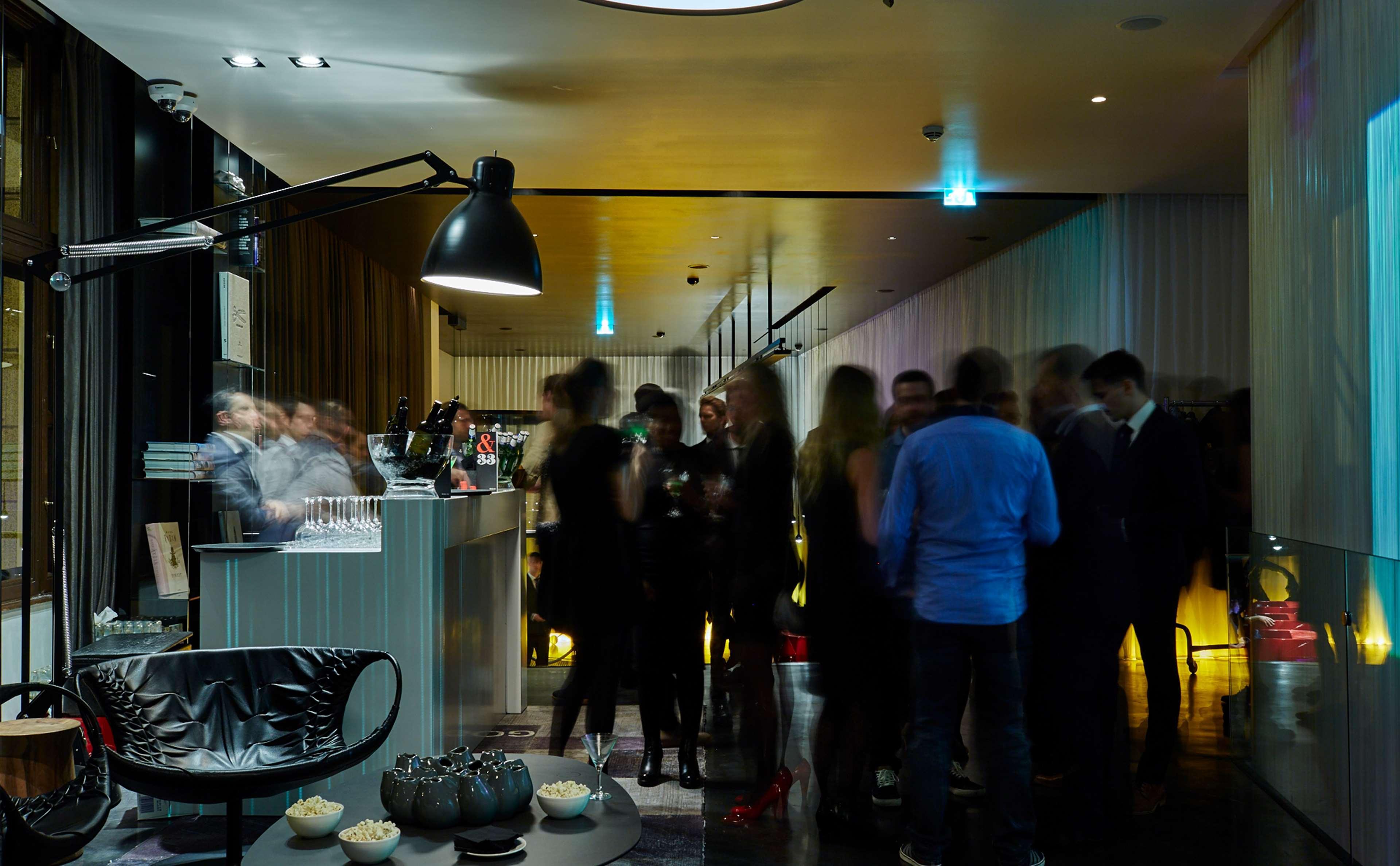 Art'otel Amsterdam, Powered By Radisson Khách sạn