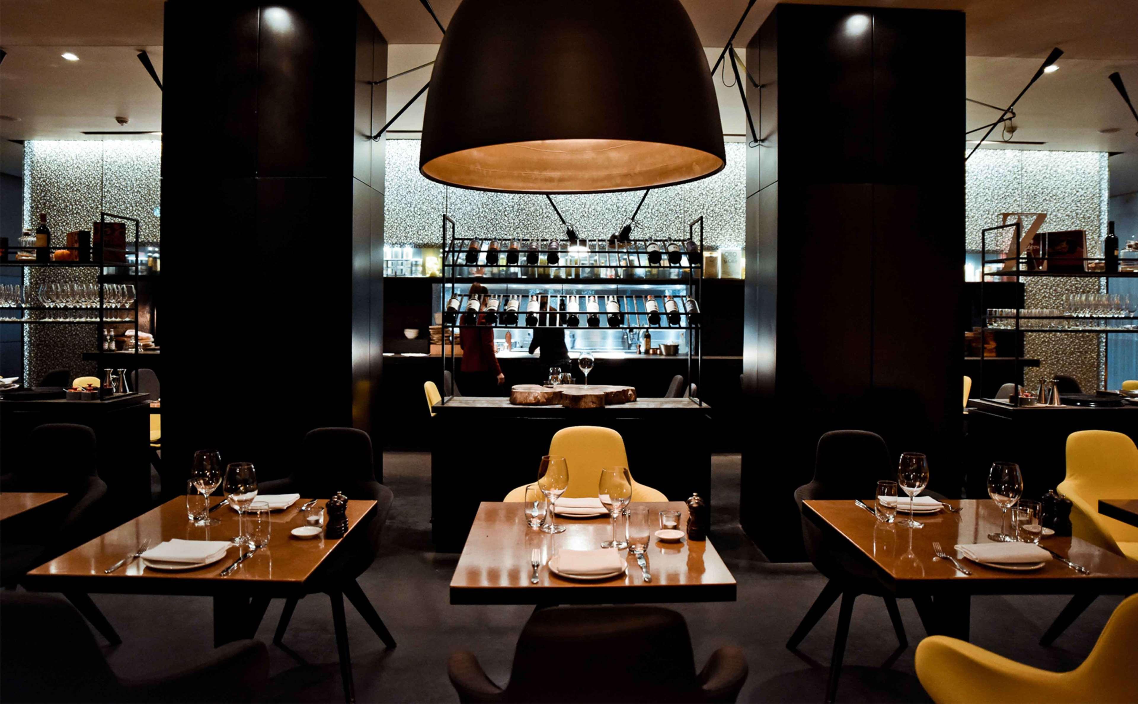 Art'otel Amsterdam, Powered By Radisson Khách sạn 4*