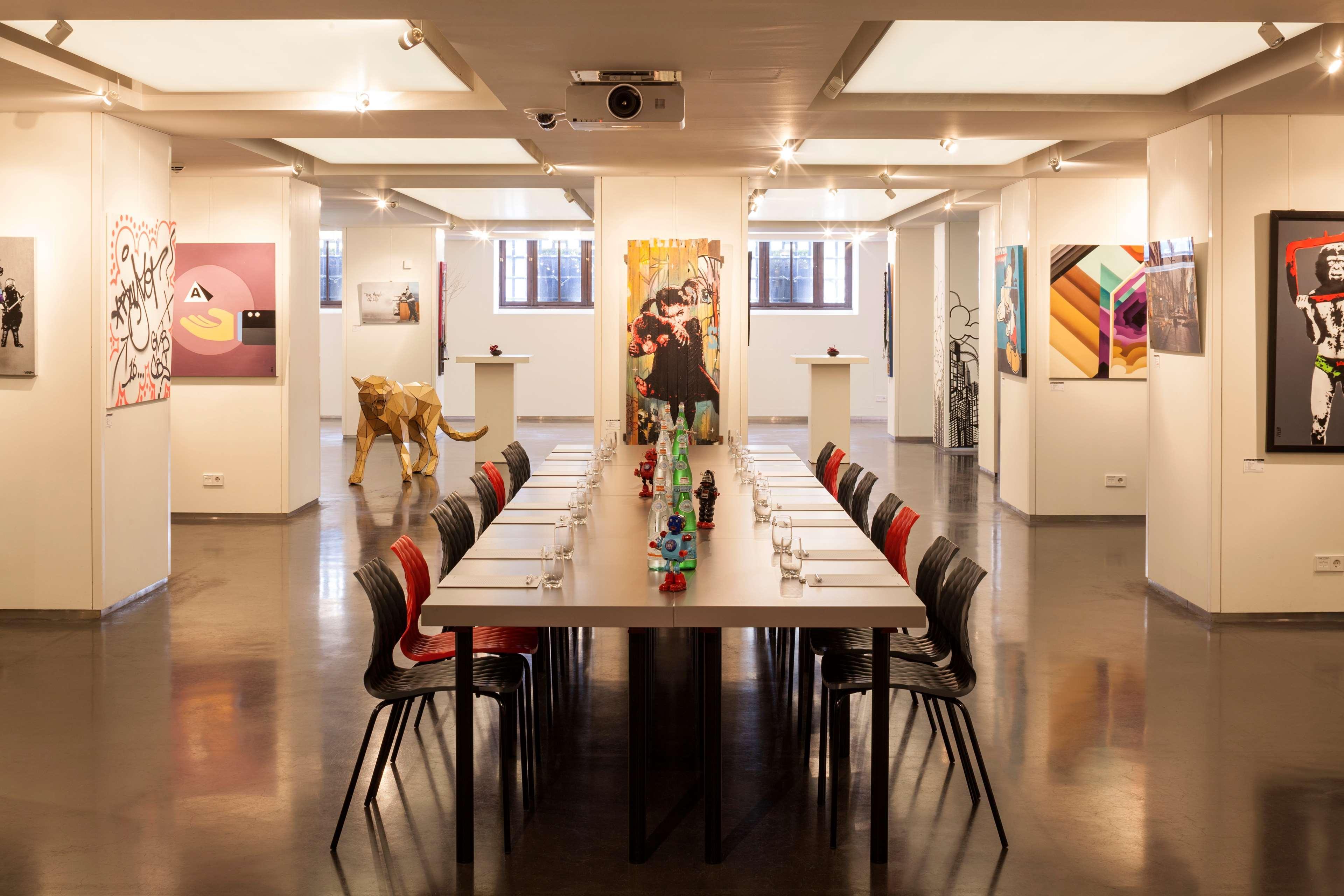 Art'otel Amsterdam, Powered By Radisson Khách sạn 4*