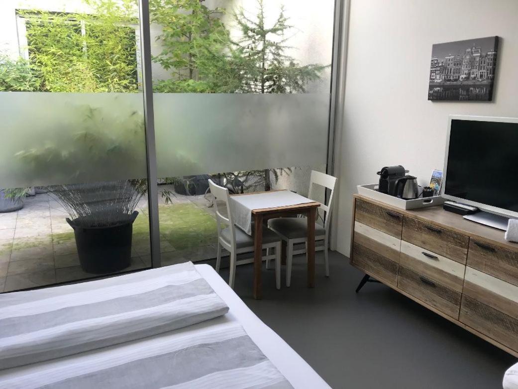 Yburg Frühstückspension 3*
