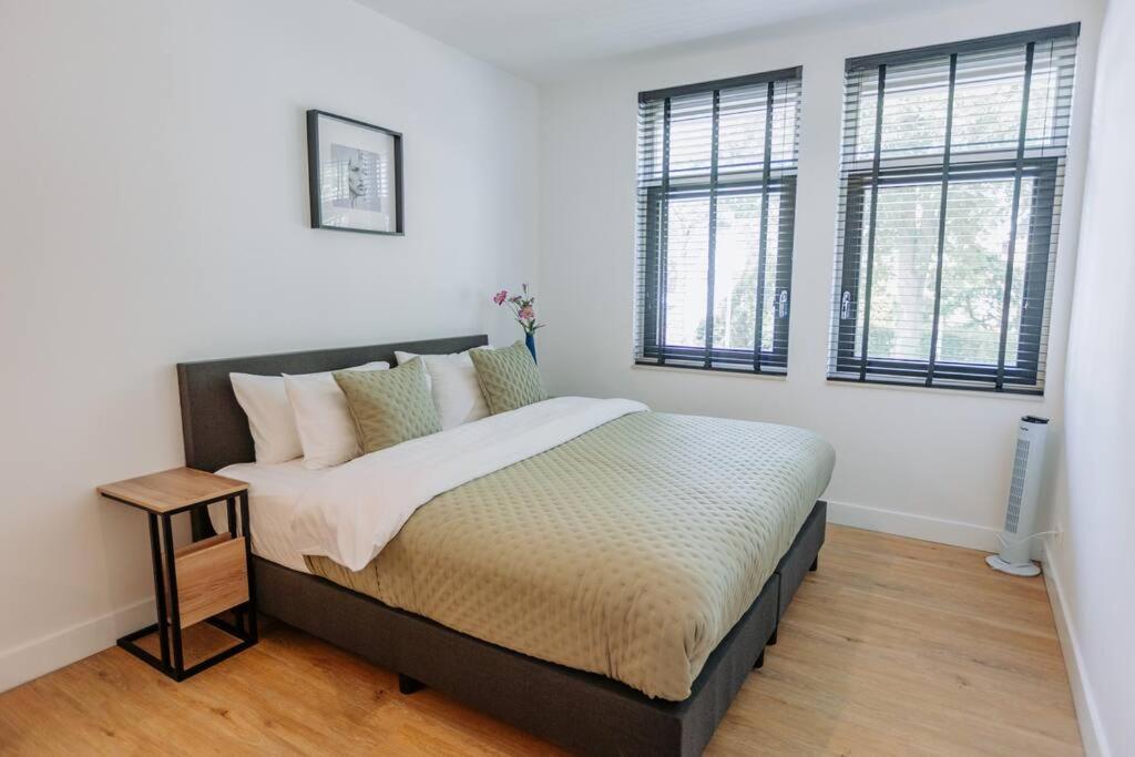 Biệt thự Brand New Luxurious 6 Bedroom In Amsterdam