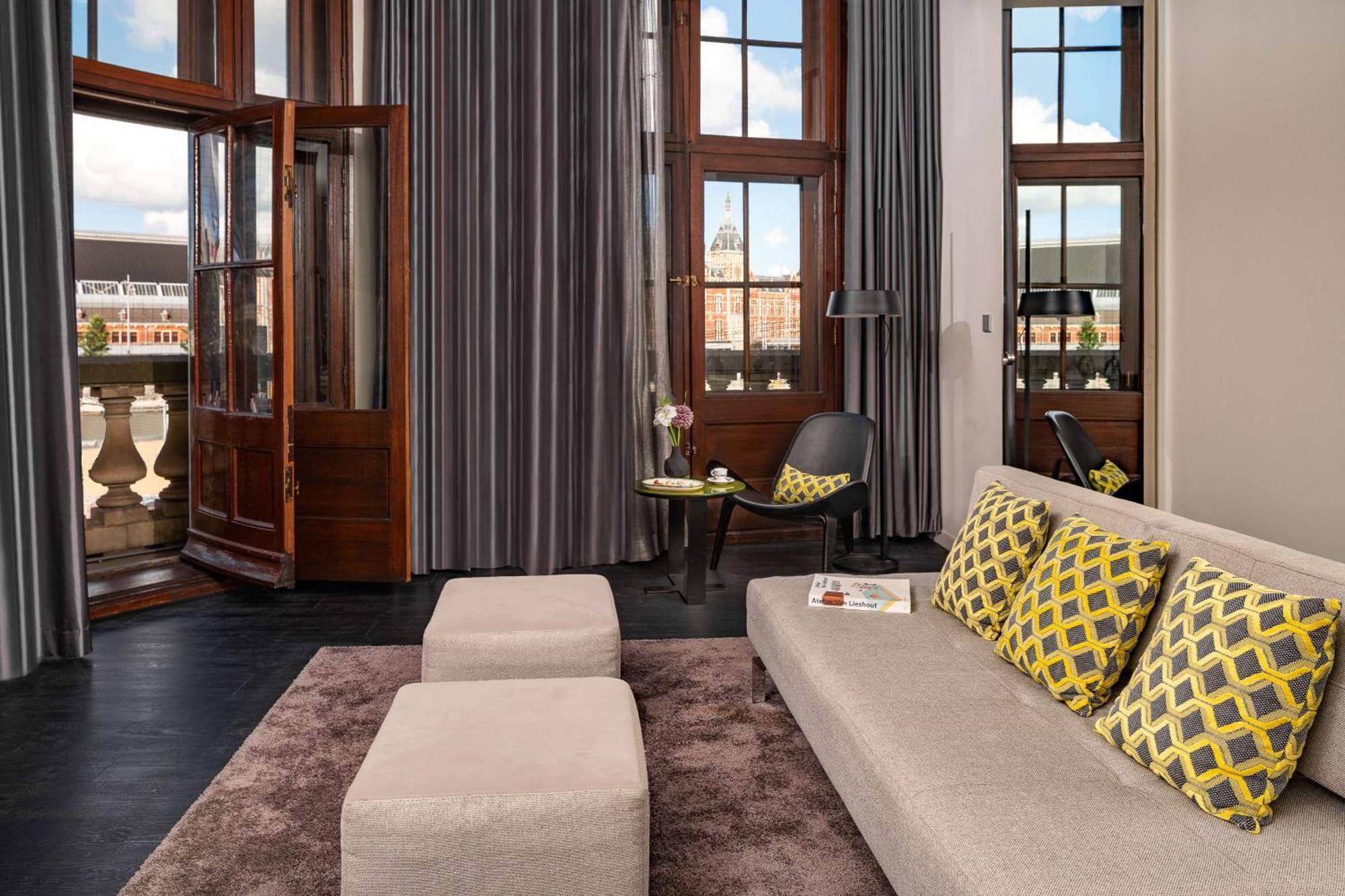 Khách sạn Art'otel Amsterdam, Powered By Radisson